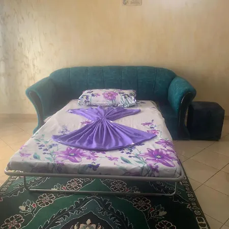 Guest House Fier شقة *